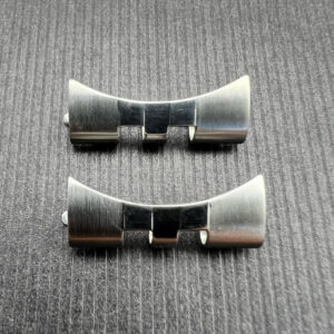 1675 6542 GMT PAIR OF 50 ENDLINKS FOR OVAL JUBILEE BAND VERY NICE