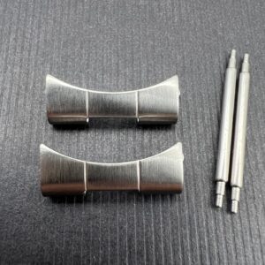 ROLEX PAIR OF 257 ENDLINKS 19MM FOR DATE DAYTONA AIRKING ON FOLDED 7835 BAND MINT