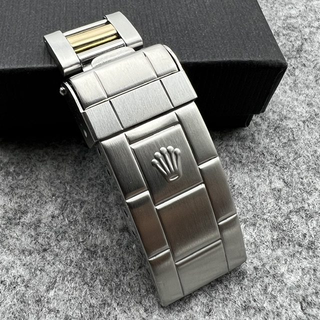 ROLEX 16803 16613 SUBMARINER STEEL/GOLD CLASP REF 93153.18 J8 CODE - YEAR 1985 MINT
